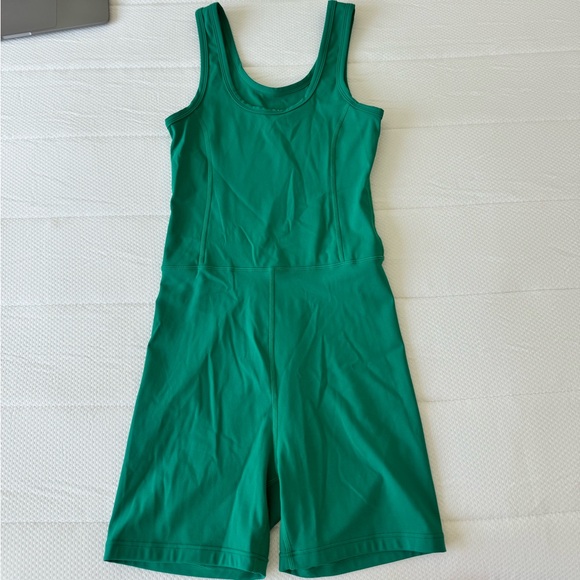 SET ACTIVE SHORTS BODYSUIT - Picture 3 of 5